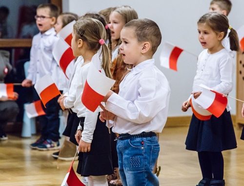 Śpiewanie patriotyczne w Mietniowie